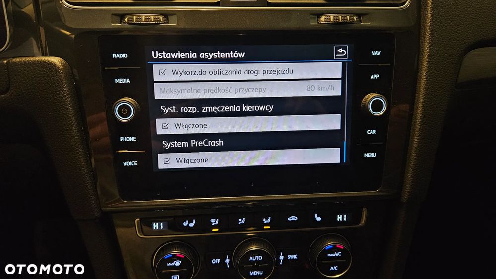 Volkswagen Golf 1.6 TDI (BlueMotion Technology) DSG Comfortline - 31