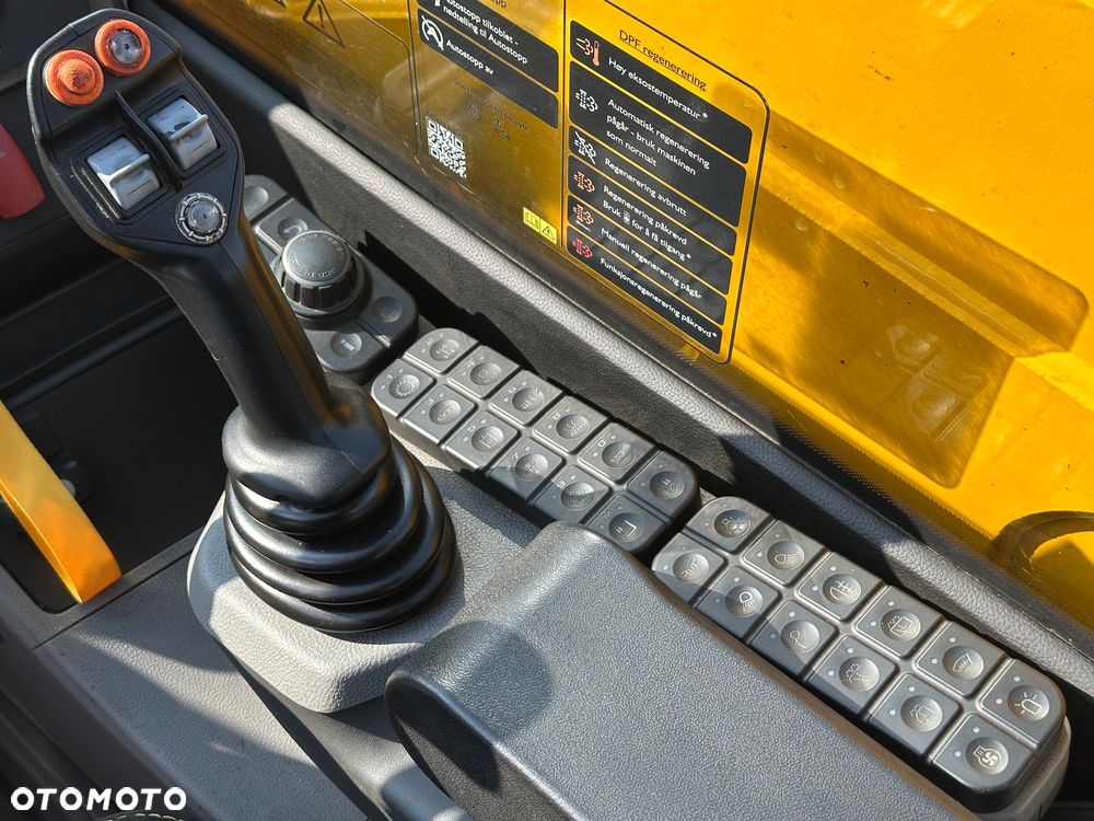 JCB 542-70 Industrial Plus - 34