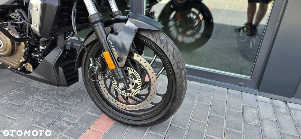 Bajaj Dominar 400 - 7
