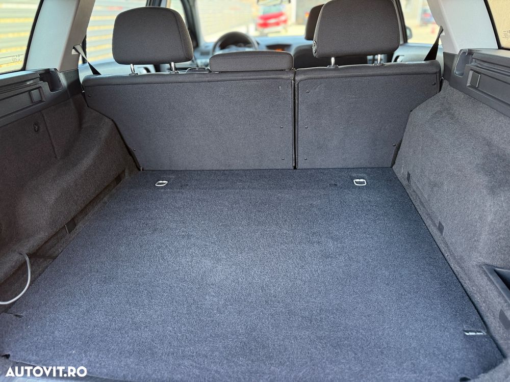 Opel Astra Caravan 1.6 16V Comfort - 12