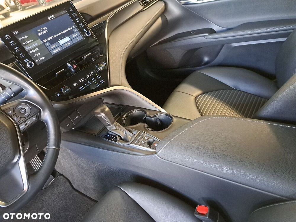 Toyota Camry 2.5 Hybrid Prestige CVT - 29