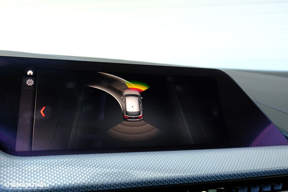 BMW 118 i Pack Desportivo M Auto - 24