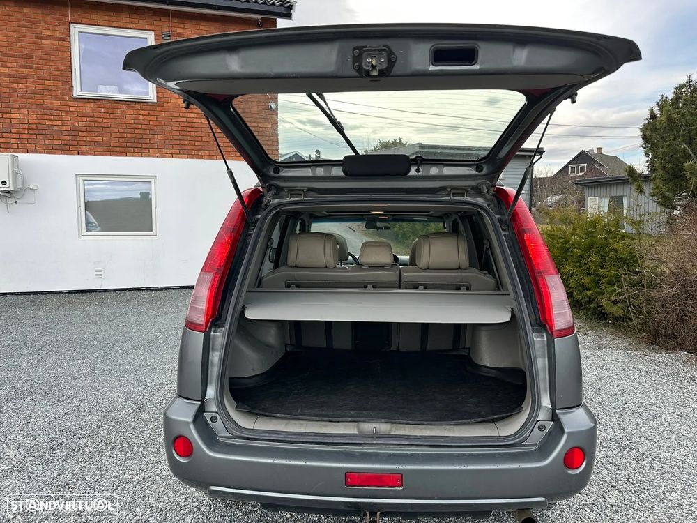Nissan X-Trail 2.2 DCi Columbia Premium 2WD - 2