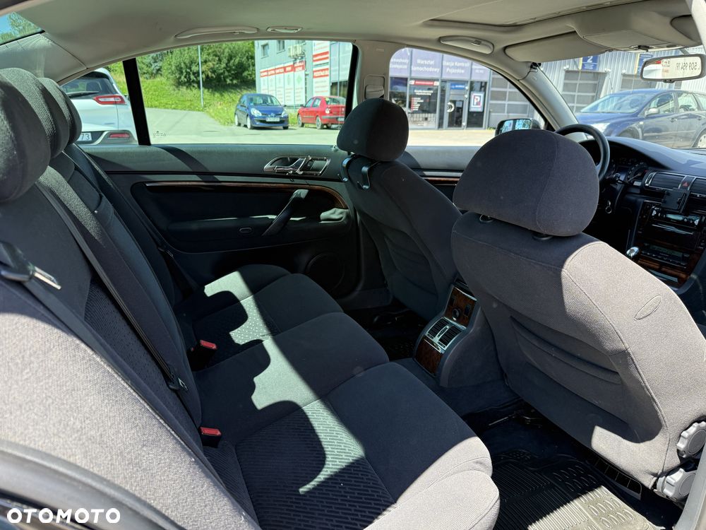 Skoda Superb 2.8 V6 Elegance - 5