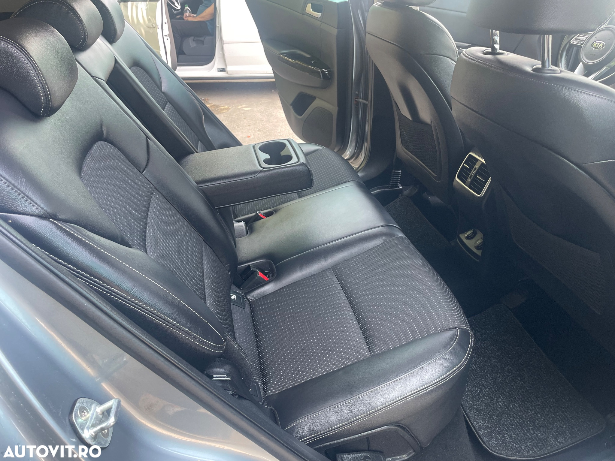 Kia Sportage 1.6 DSL 6MT 4x2 GT Line - 24