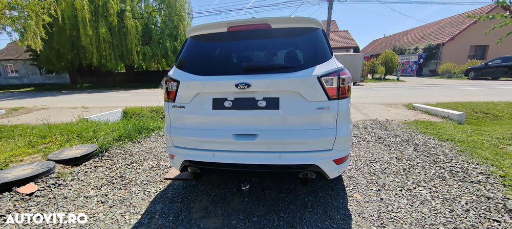 Ford Kuga 1.5 EcoBoost 2x4 Business Edition - 10