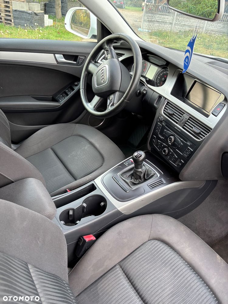 Audi A4 Avant - 4