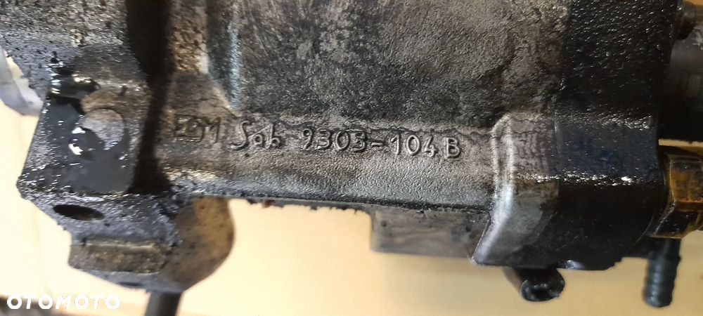 Kia Carnival I  2,9 crdi pompa wtryskowa 9303-104B - 4