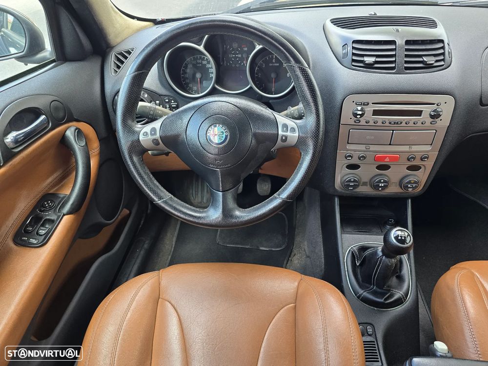 Alfa Romeo 147 1.9 JTD Plus - 29