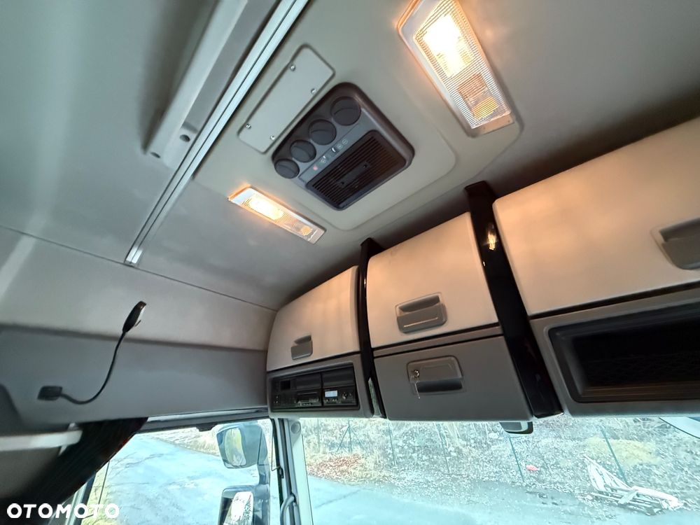 Renault T480 *SLEPPER CAB* KLIMA POSTOJOWA* LODÓWKA* 315/70* 2 BAKI* Z Francji - 19