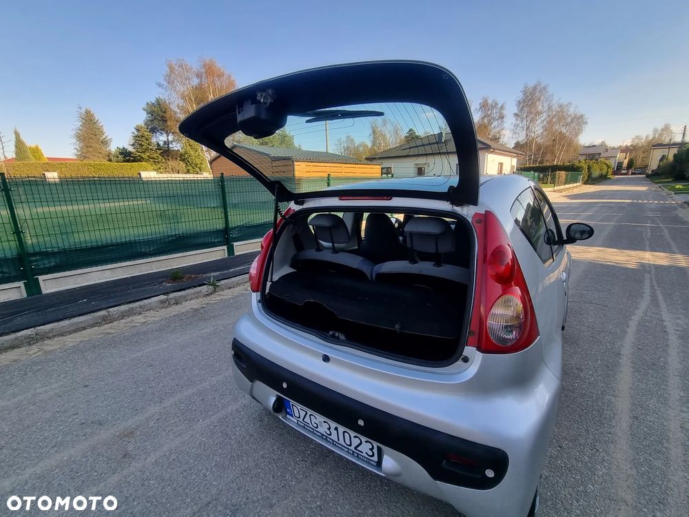 Peugeot 107 1.0 Happy - 17