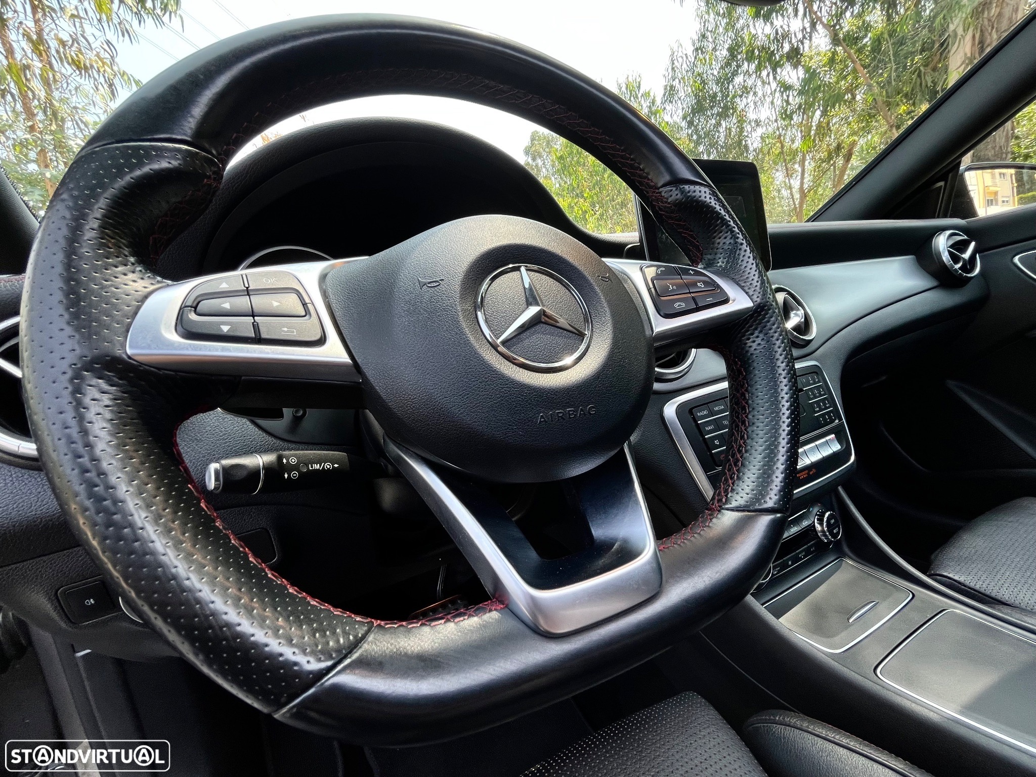 Mercedes-Benz CLA 220 d Shooting Brake AMG Line Aut. - 29
