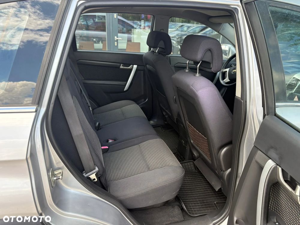 Chevrolet Captiva 2.4 2WD 7 Sitzer LS - 11