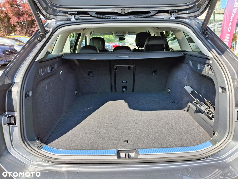 Volkswagen Passat - 7