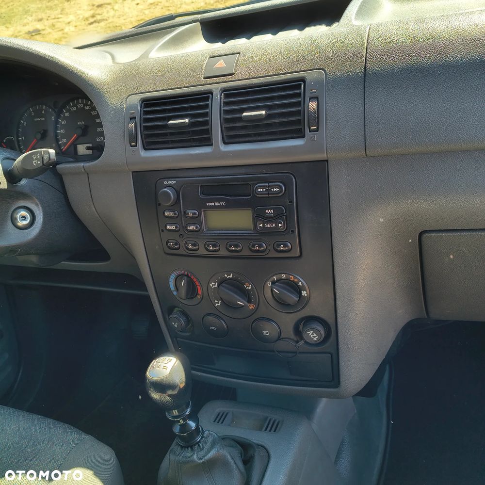 Ford Transit Connect - 12
