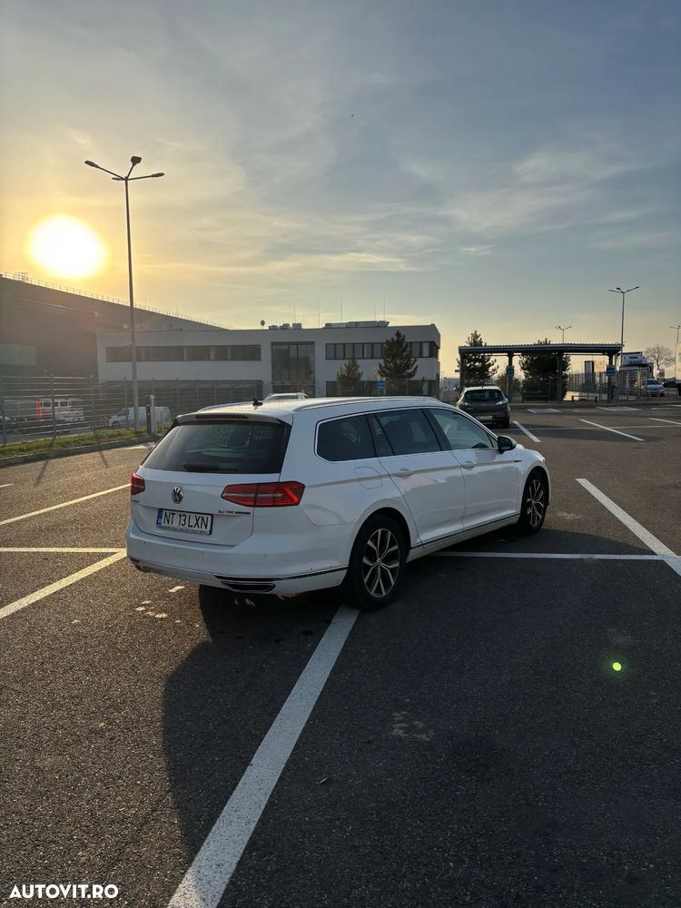 Volkswagen Passat Variant 2.0 TDI DSG 4Motion Highline - 4