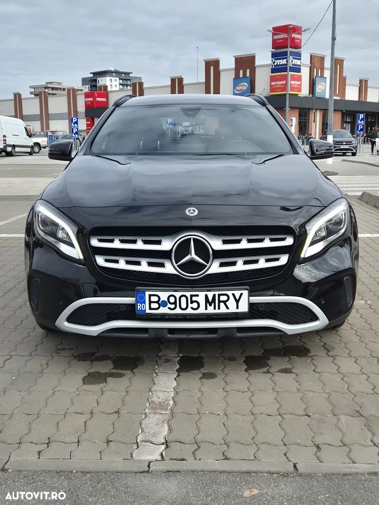 Mercedes-Benz GLA - 2