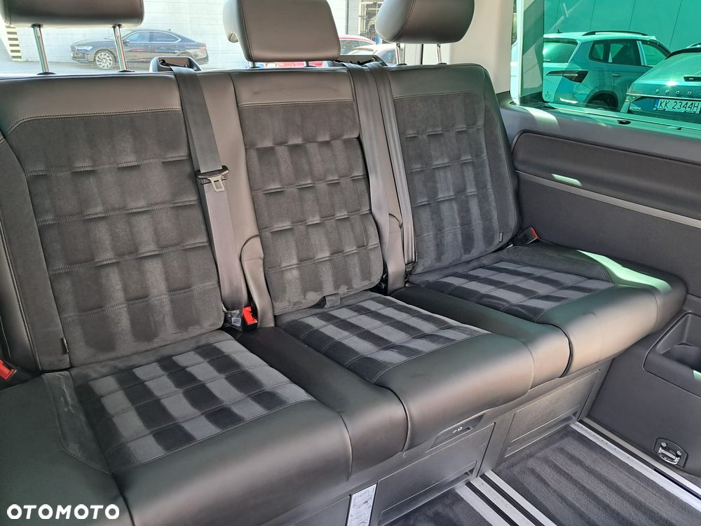 Volkswagen Multivan - 17