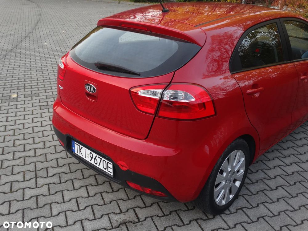 Kia Rio - 17