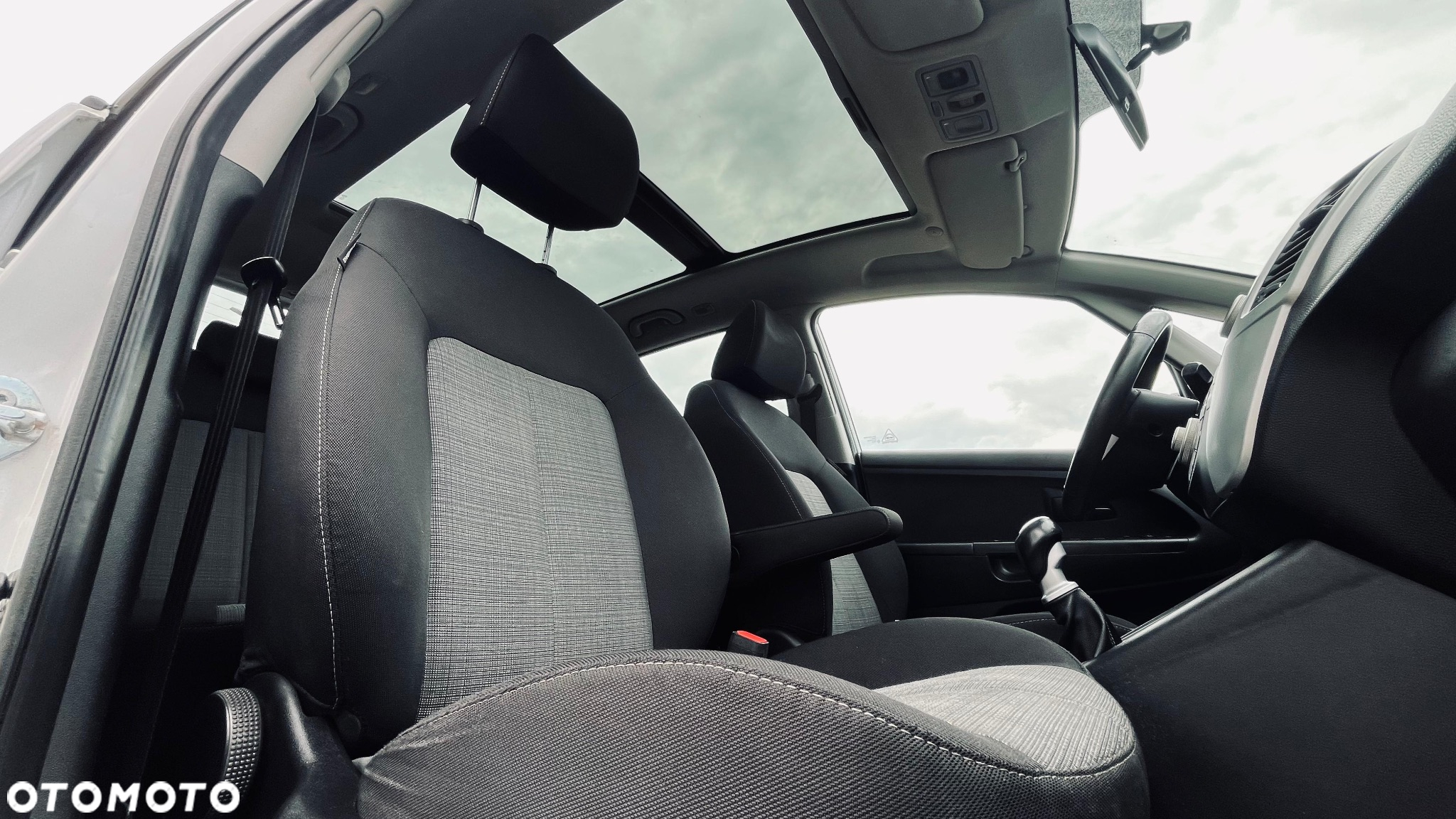 Kia Venga - 13