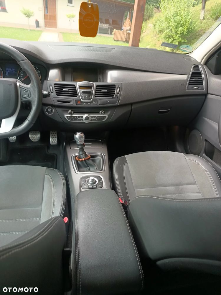 Renault Laguna 2.0 dCi Initiale - 13