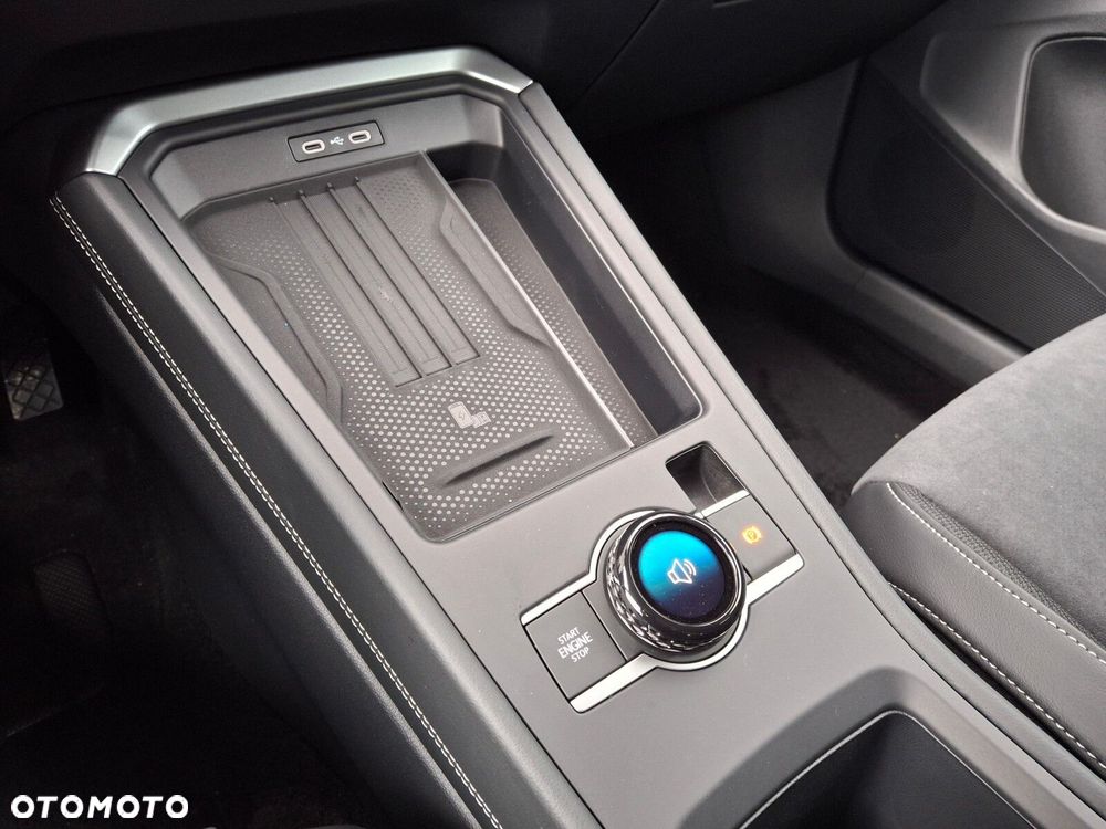 Volkswagen T-Roc 1.5 eTSI Style DSG - 36