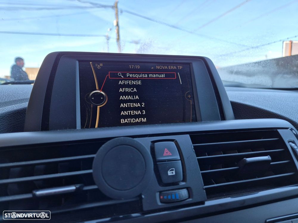 BMW 118 d Pack M - 25