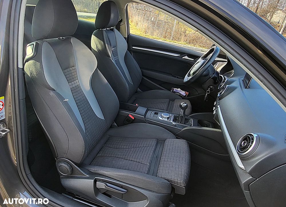 Audi A3 1.6 TDI DPF Ambition - 22