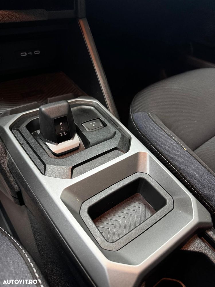 Dacia Duster HEV 140 Journey - 28