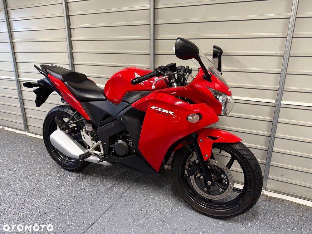 Honda CBR - 1
