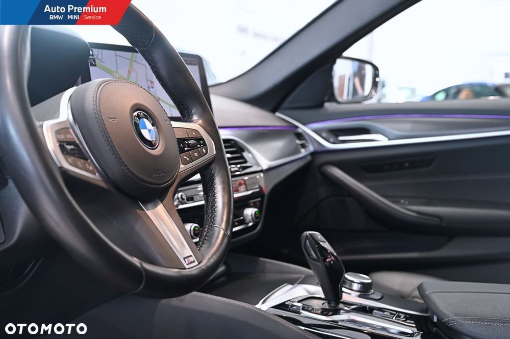 BMW Seria 5 540i xDrive mHEV - 7