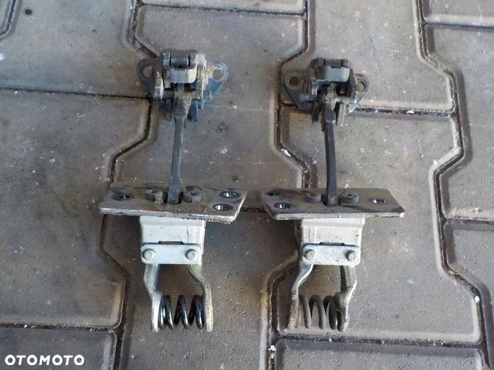 VW T5 OGRANICZNIK DRZWI TYLNYCH TYŁ KOMPLET - 2