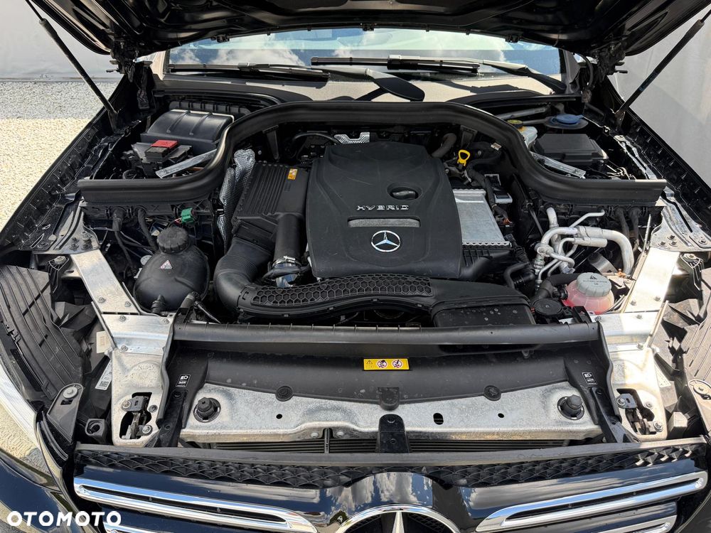 Mercedes-Benz GLC - 16