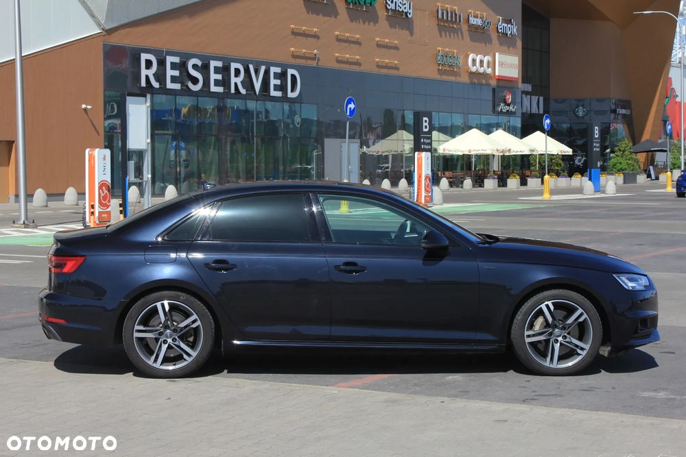 Audi A4 Limousine - 5