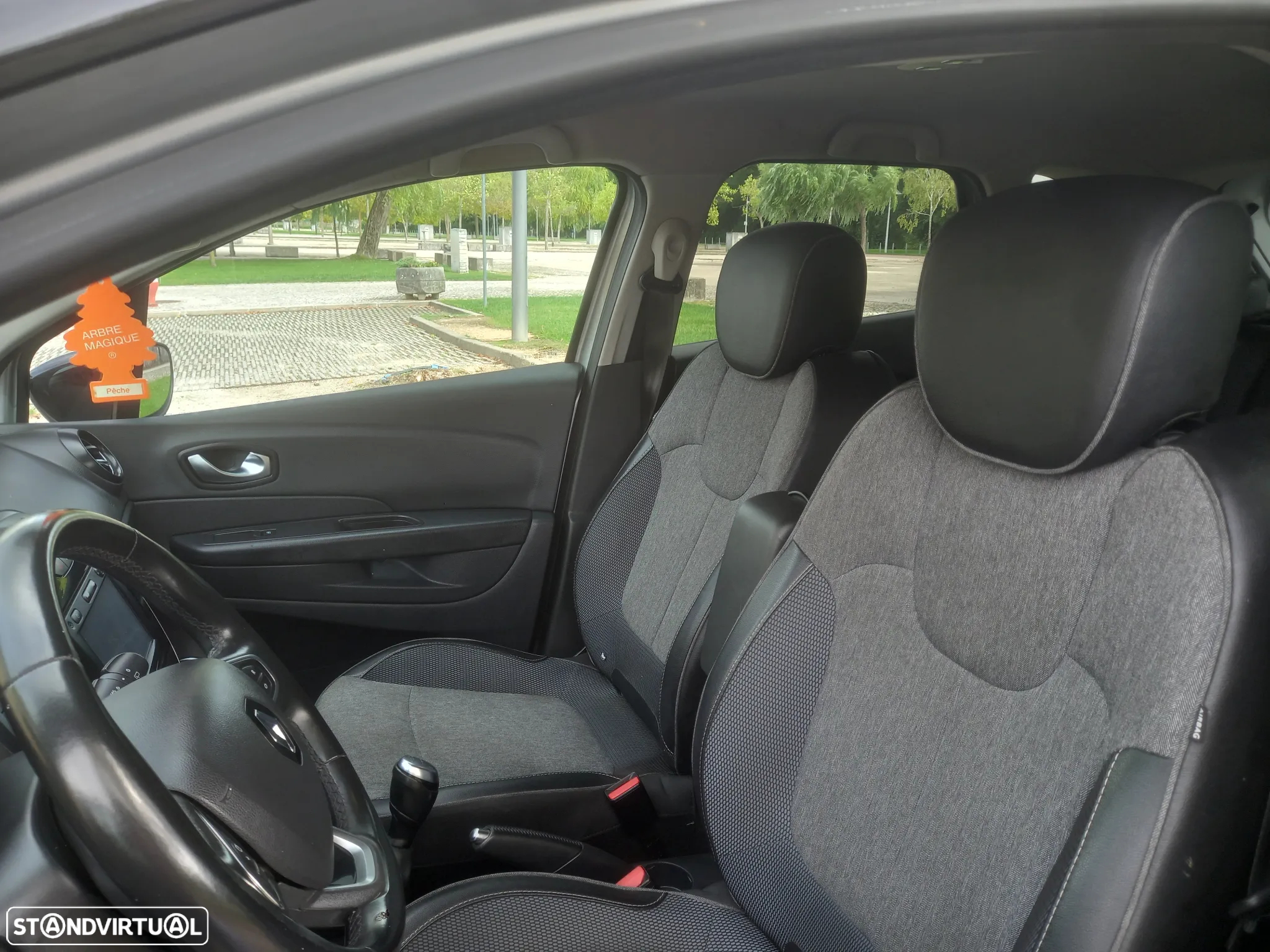 Renault Captur 0.9 TCE Exclusive - 4
