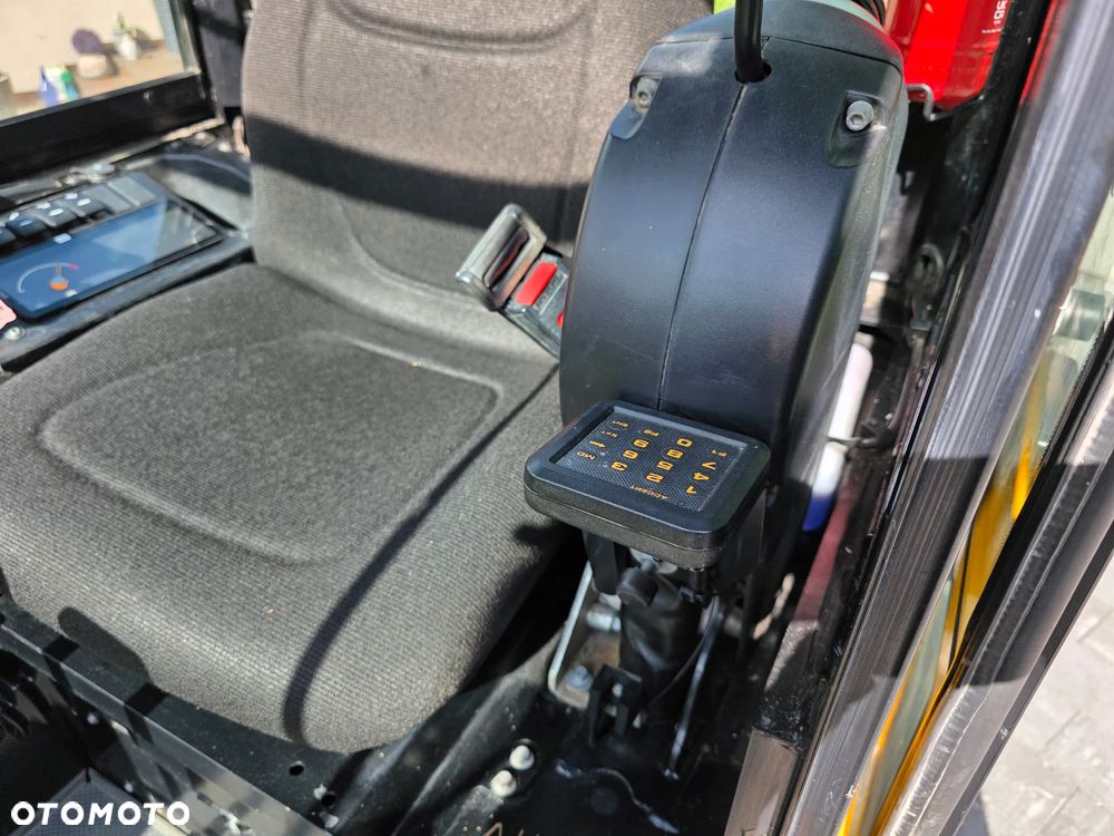 JCB 16c1 - 10