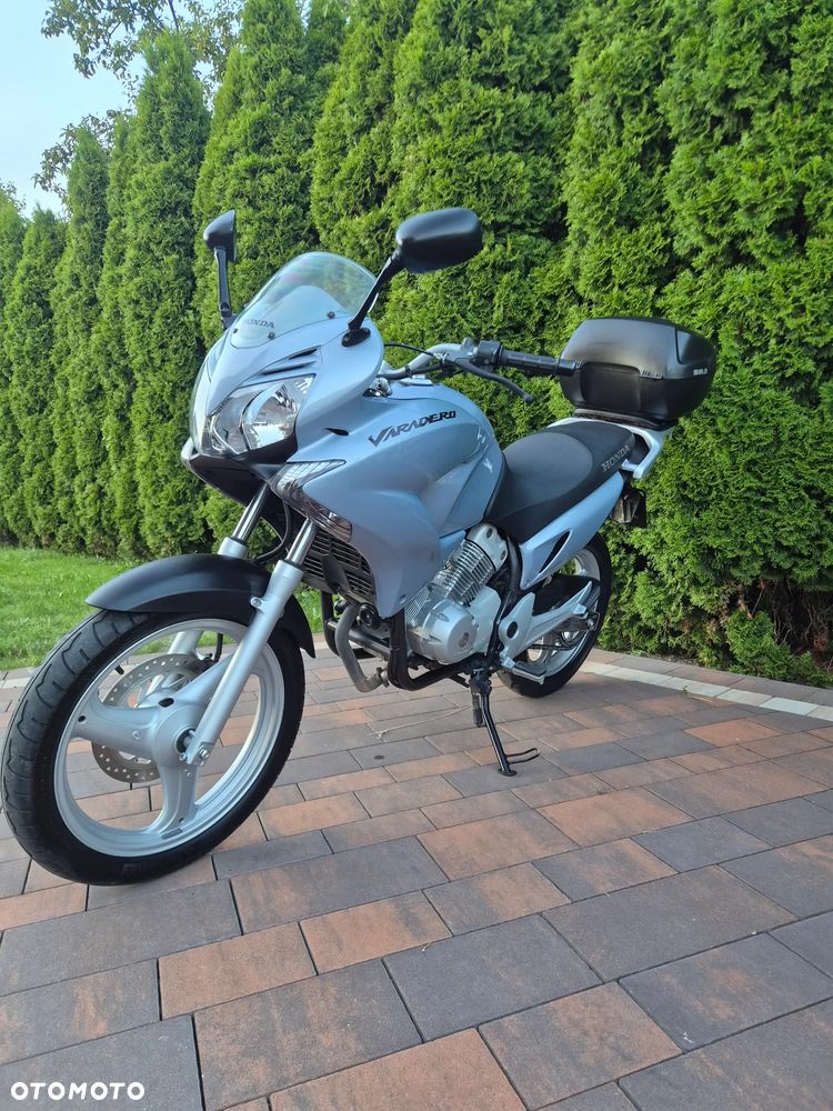 Suzuki Intruder - 31