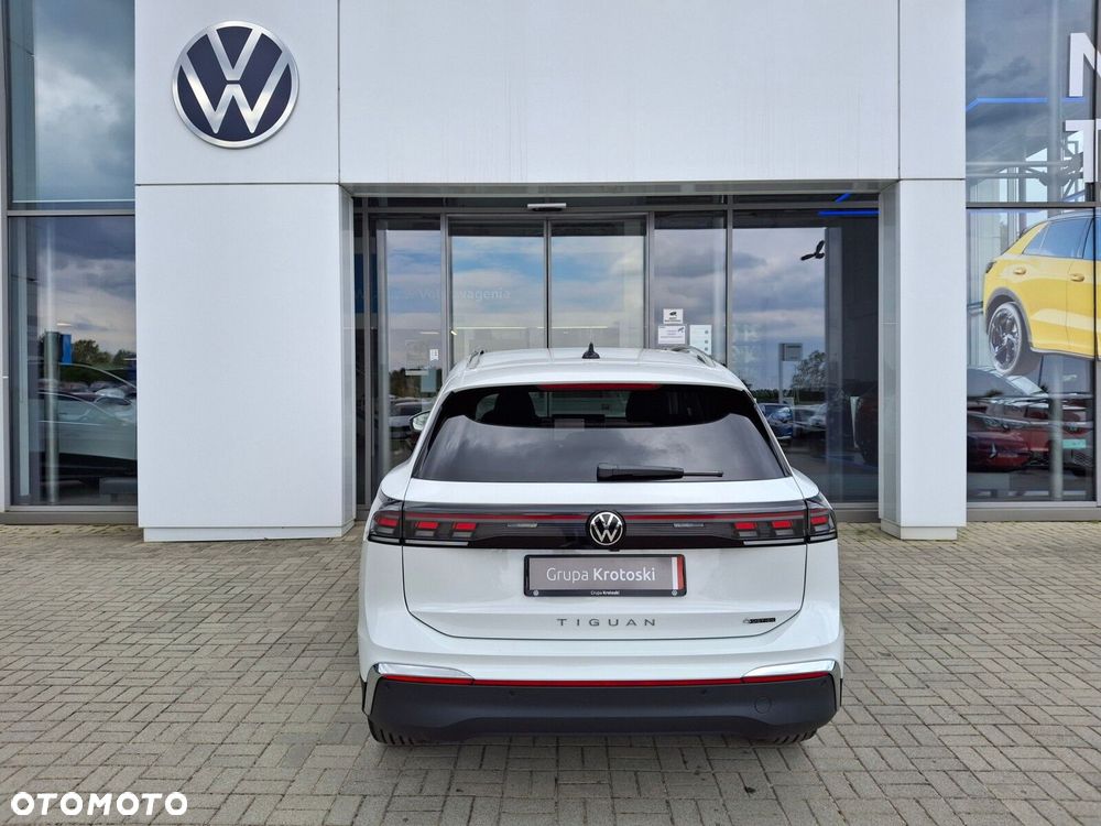 Volkswagen Tiguan - 9