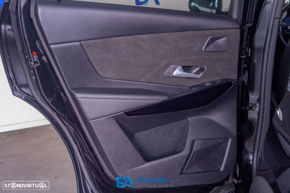 DS DS7 Crossback - 36