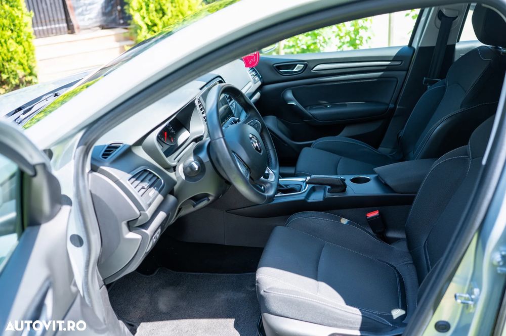 Renault Megane BLUE dCi EDC Limited - 18