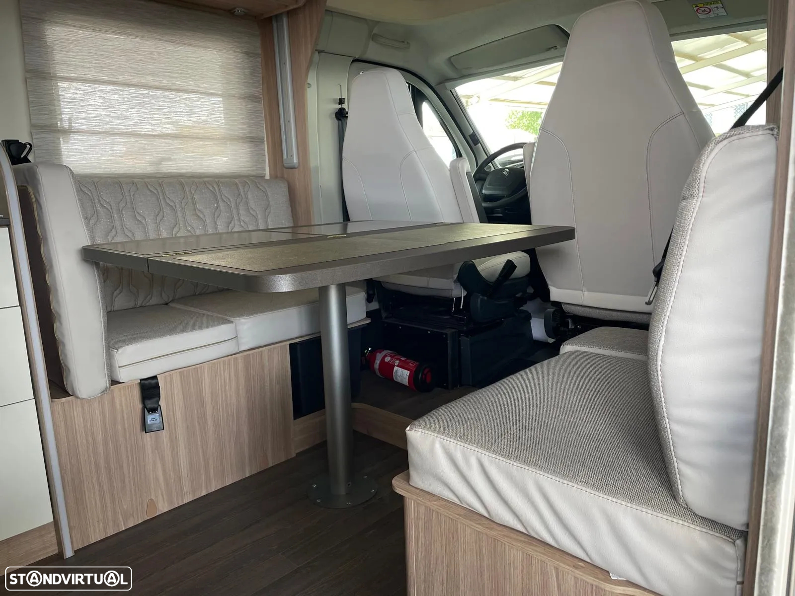 Burstner Lyseo Time Fidelity - Autocaravana c/Camas Central e Elevatória - 21