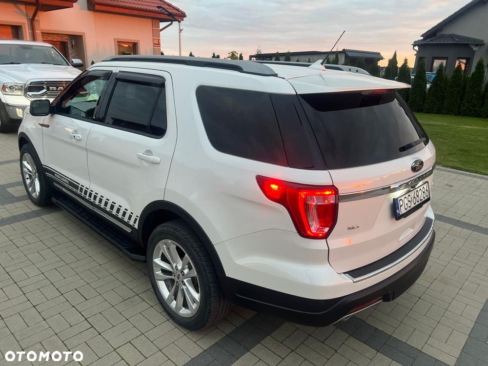 Ford Explorer - 3
