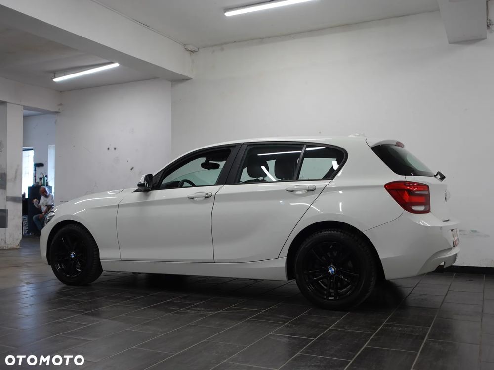 BMW Seria 1 114i - 6
