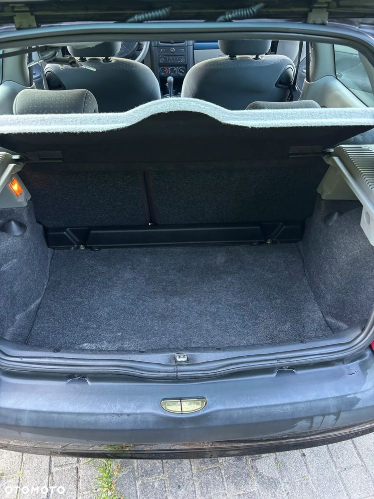 Renault Clio - 8