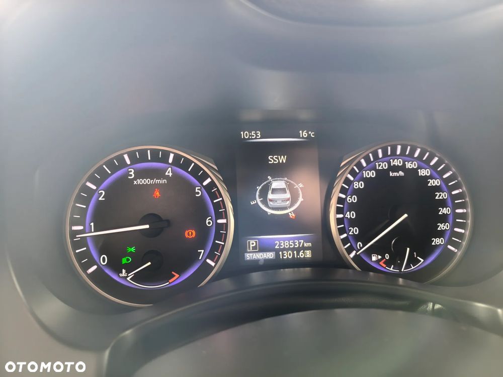 Infiniti Q50 2.2d - 17