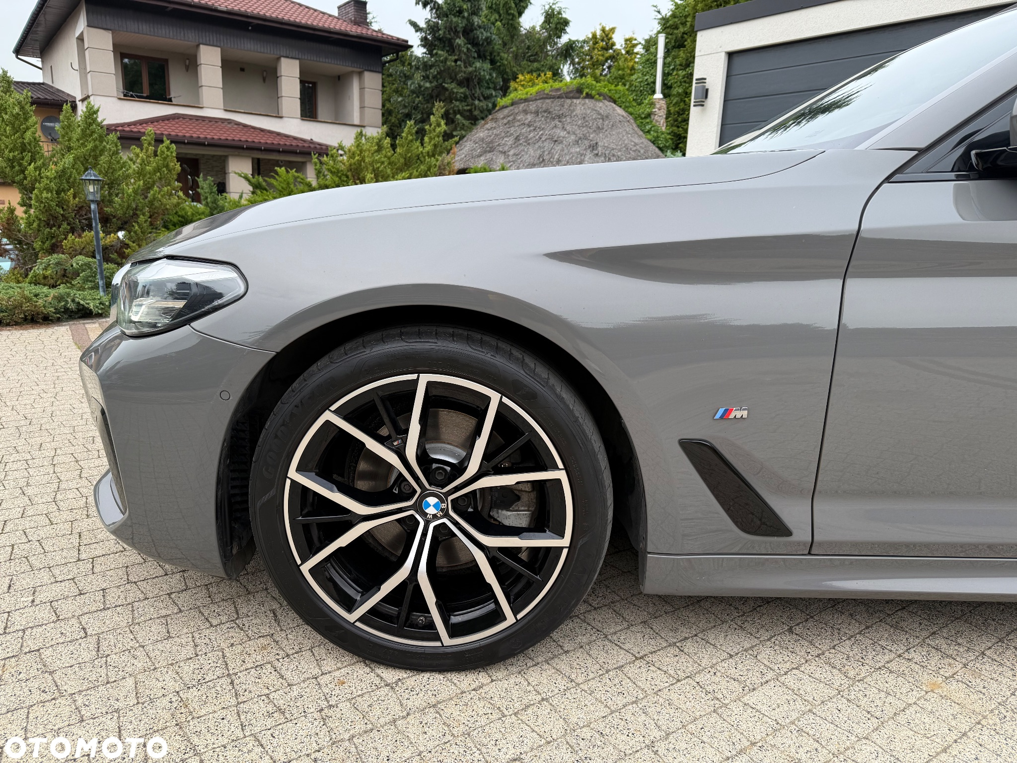 BMW Seria 5 520d M Sport - 4