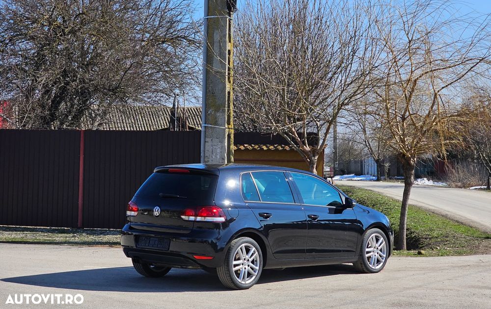 Volkswagen Golf 2.0 TDI Highline - 13