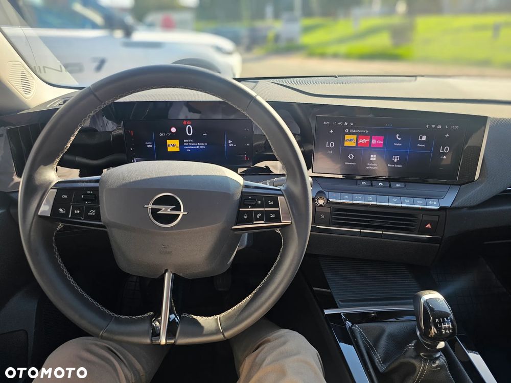 Opel Astra VI 1.2 T Edition S&S - 12