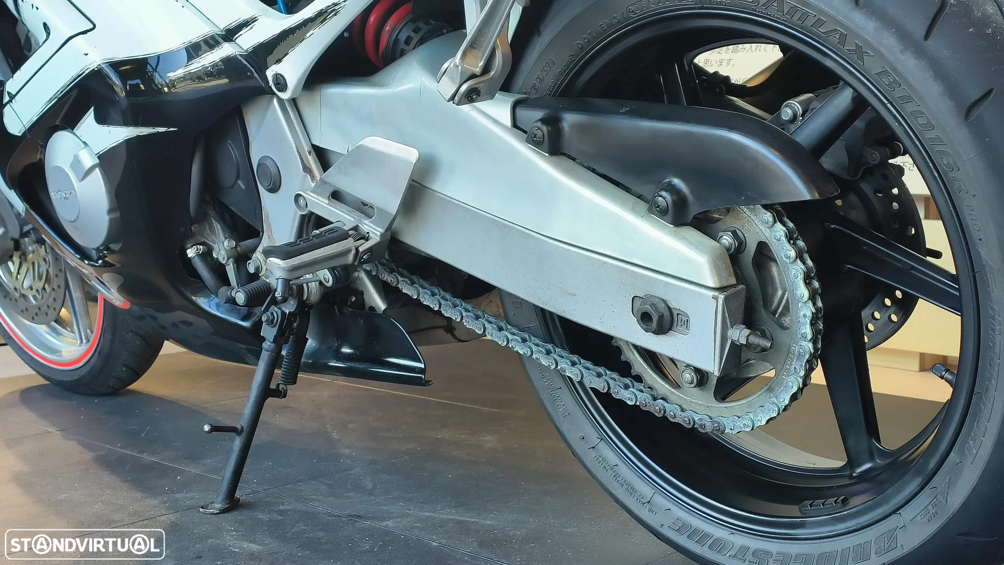 Honda CBR 600F - 9