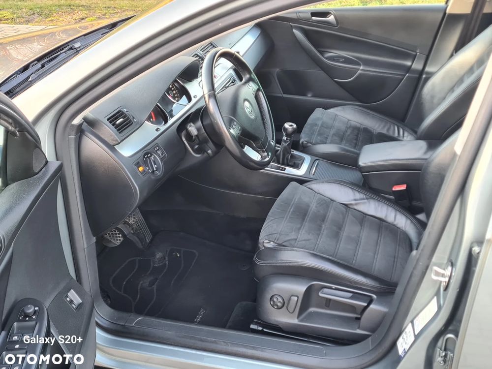 Volkswagen Passat - 10